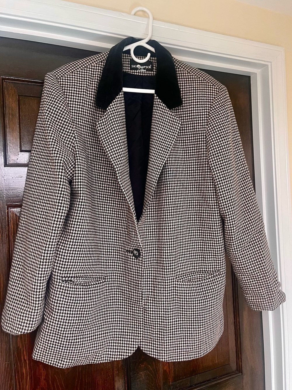 Vintage Black & White Houndstooth Blazer, Velvet & Shoulder Pads, Sag Harbor, XL